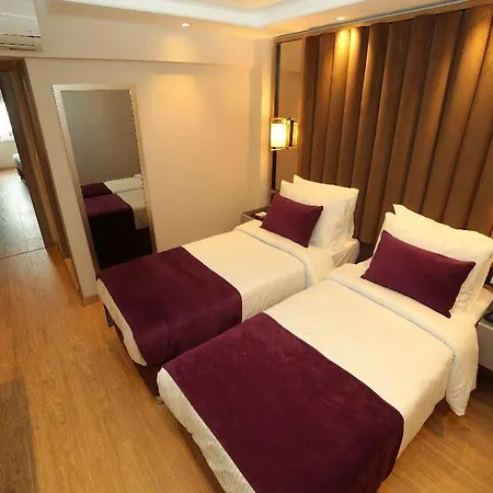 The Roomy Sisli Szálloda 3*