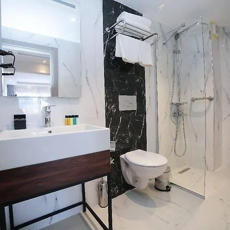 Отель The Roomy Sisli Стамбул