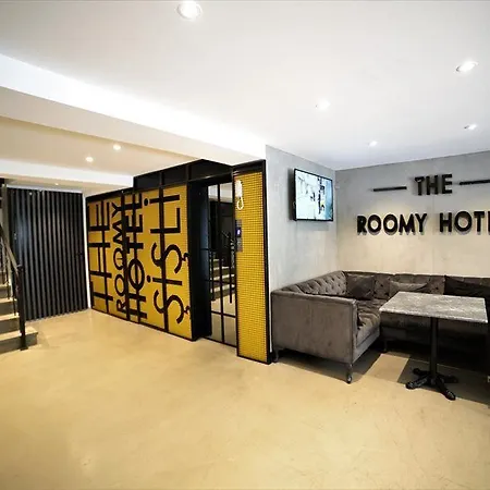 The Roomy Sisli Szálloda 3*