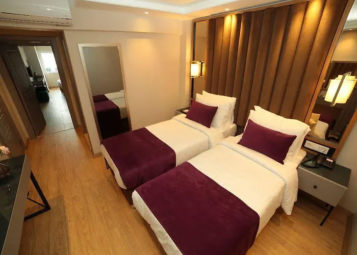 The Roomy Sisli Hotel 3*
